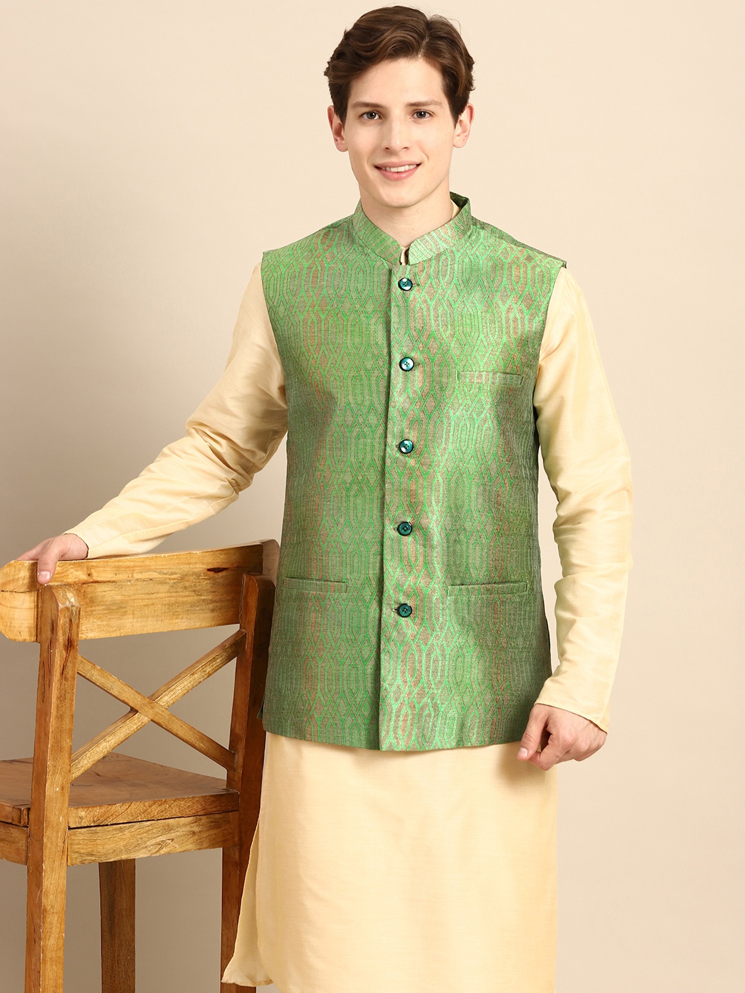 Anouk Men Cream-Coloured Solid Straight Sustainable Kurta Pyjamas & Woven Nehru Jacket
Anouk Men Cream-Coloured Solid Straight Sustainable Kurta Pyjamas & Woven Nehru Jacket