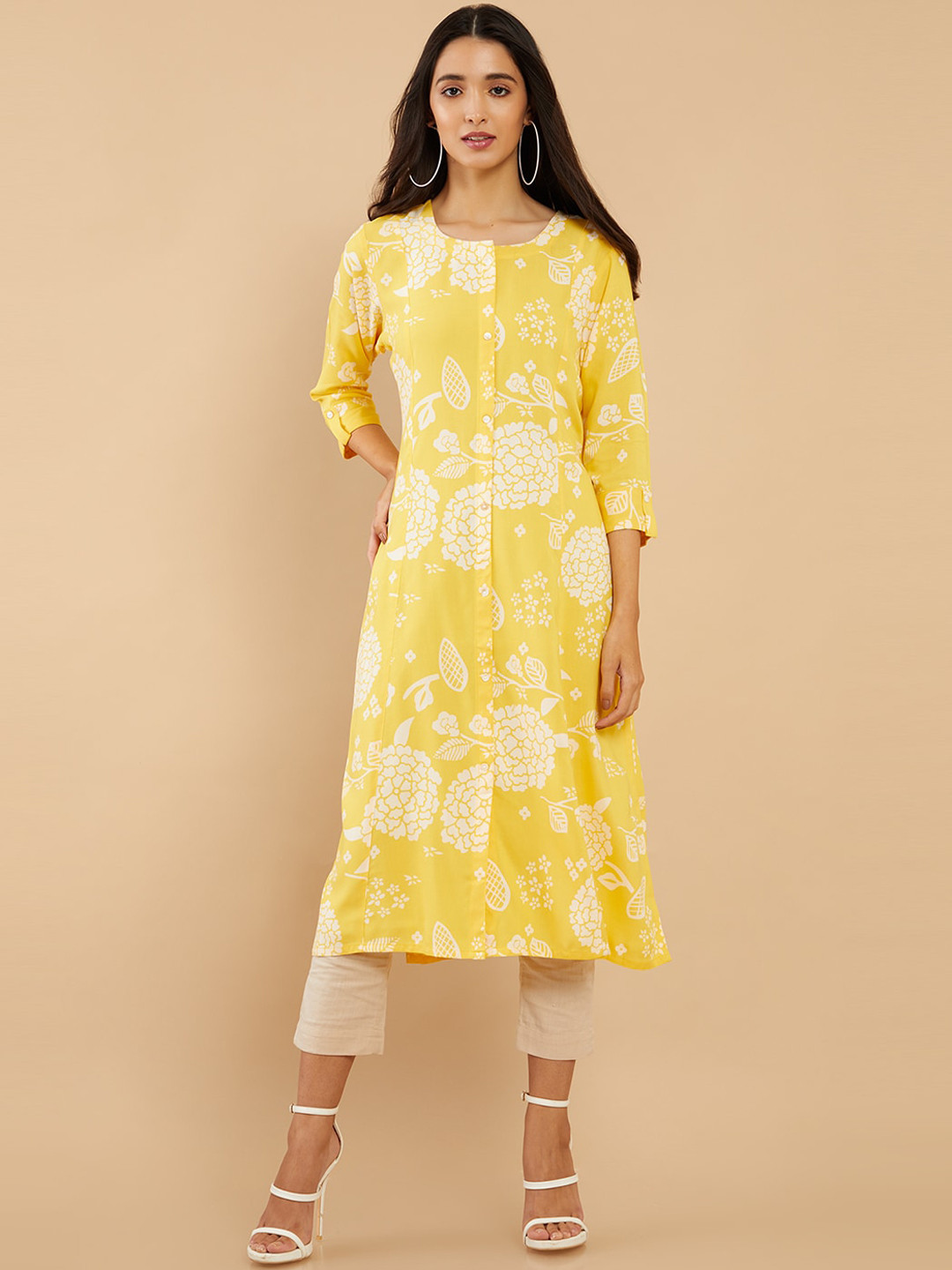 Soch Women Yellow Floral Printed A-Line Fit Kurta
Soch Women Yellow Floral Printed A-Line Fit Kurta