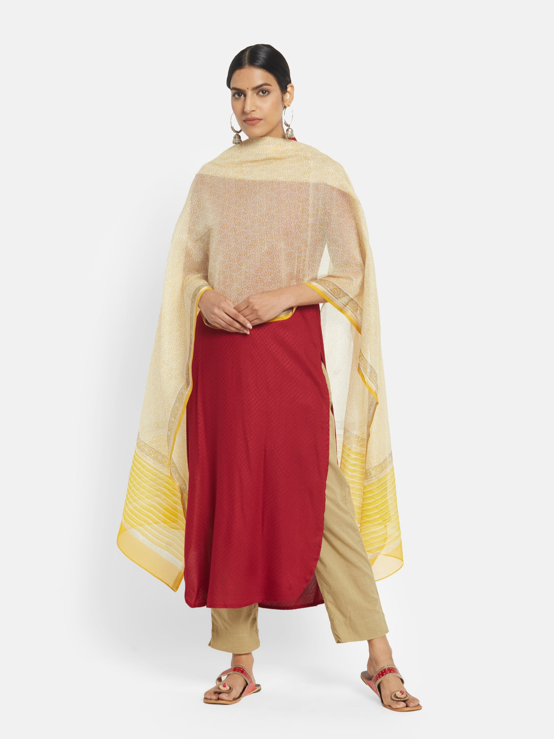 Fabindia Women Yellow & Cream Printed Cotton Silk Dupatta 
Fabindia Women Yellow & Cream Printed Cotton Silk Dupatta