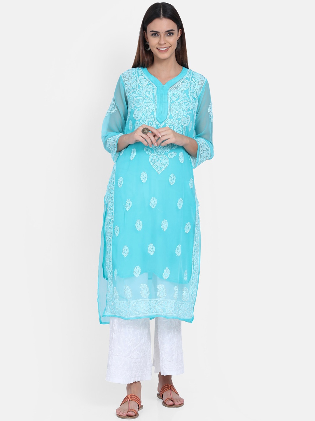 PARAMOUNT CHIKAN Women Turquoise Blue & White Floral Embroidered Chikankari Georgette Kurta
PARAMOUNT CHIKAN Women Turquoise Blue & White Floral Embroidered Chikankari Georgette Kurta