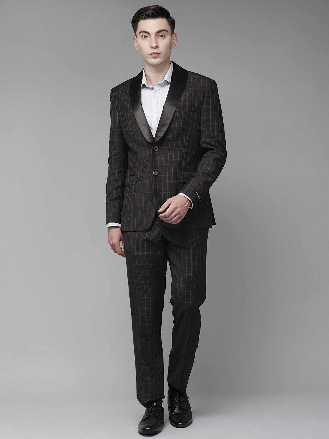 Van Heusen Men Navy Blue & Black Checked Slim-Fit Single-Breasted Two-Piece Formal Suit
Van Heusen Men Navy Blue & Black Checked Slim-Fit Single-Breasted Two-Piece Formal Suit