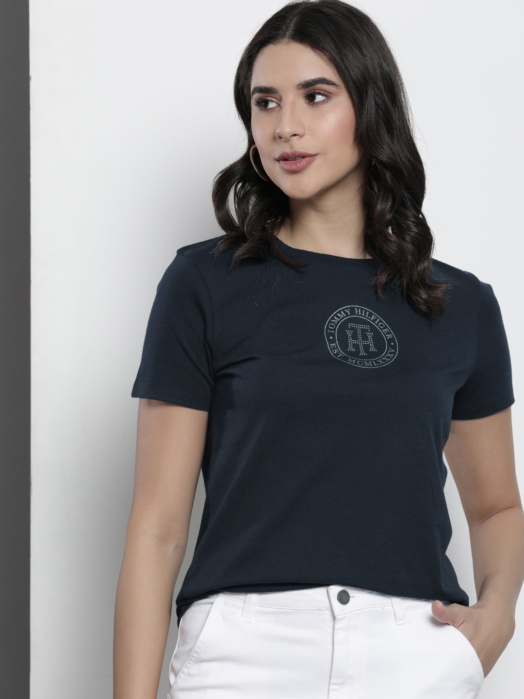 Tommy Hilfiger Sustainable Brand Logo Placement Printed Pure Cotton T-shirt, Navy blue
Tommy Hilfiger Sustainable Brand Logo Placement Printed Pure Cotton T-shirt, Navy blue