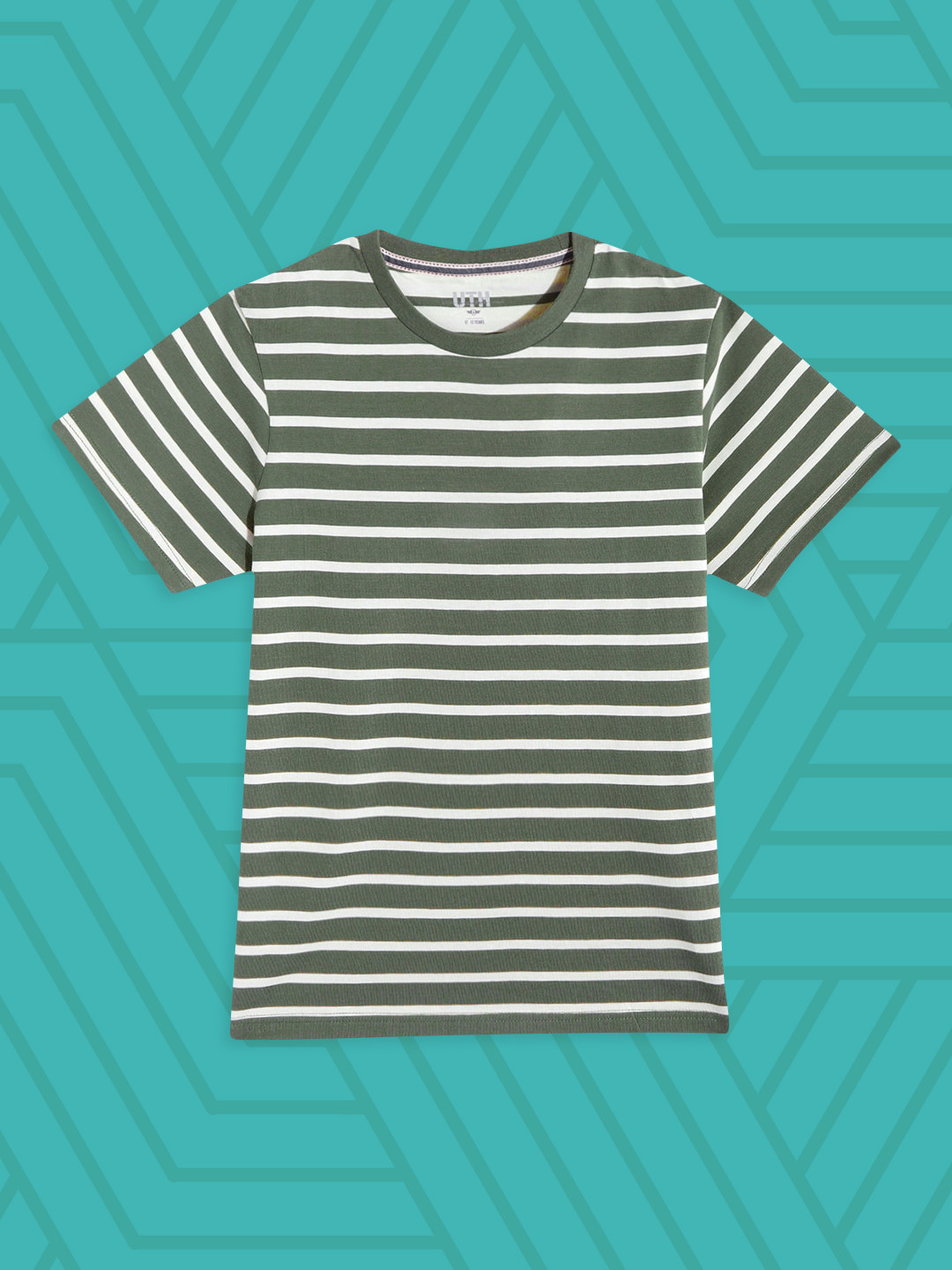 UTH by Roadster Boys Olive Green & White Striped Pure Cotton T-shirt
UTH by Roadster Boys Olive Green & White Striped Pure Cotton T-shirt