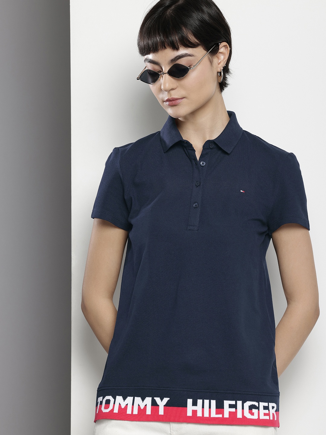 Tommy Hilfiger Polo Collar T-shirt With Printed Brand Logo Detail On Hem, Navy blue
Tommy Hilfiger Polo Collar T-shirt With Printed Brand Logo Detail On Hem, Navy blue