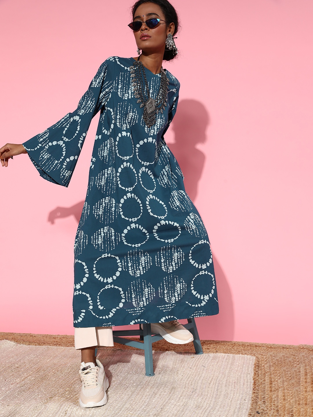 Moda Rapido Women Navy Blue Cotton Nuovo Sleeves Kurta