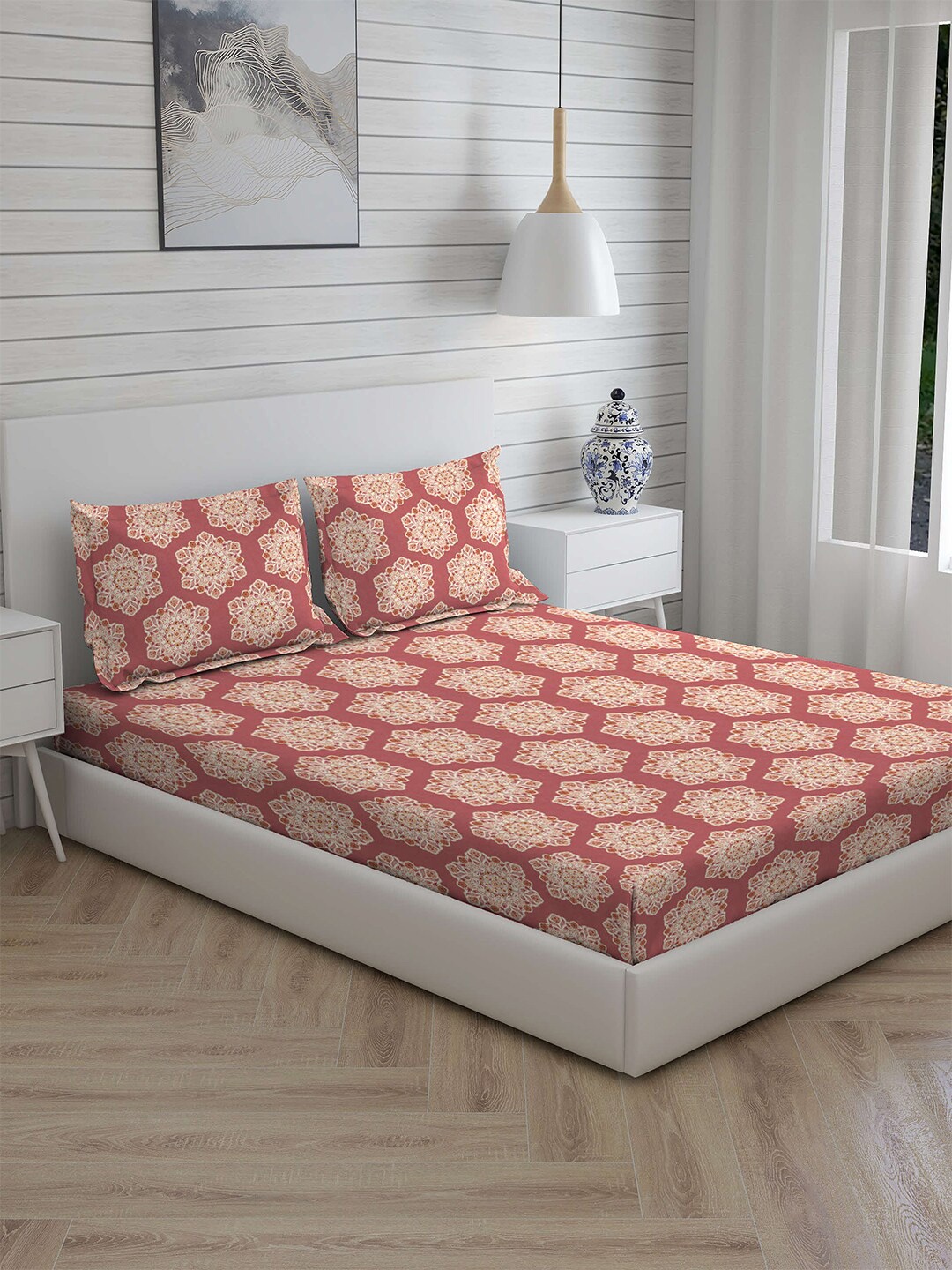 Layers Maroon & Cream-Coloured Floral 144 TC King Bedsheet with 2 Pillow Covers