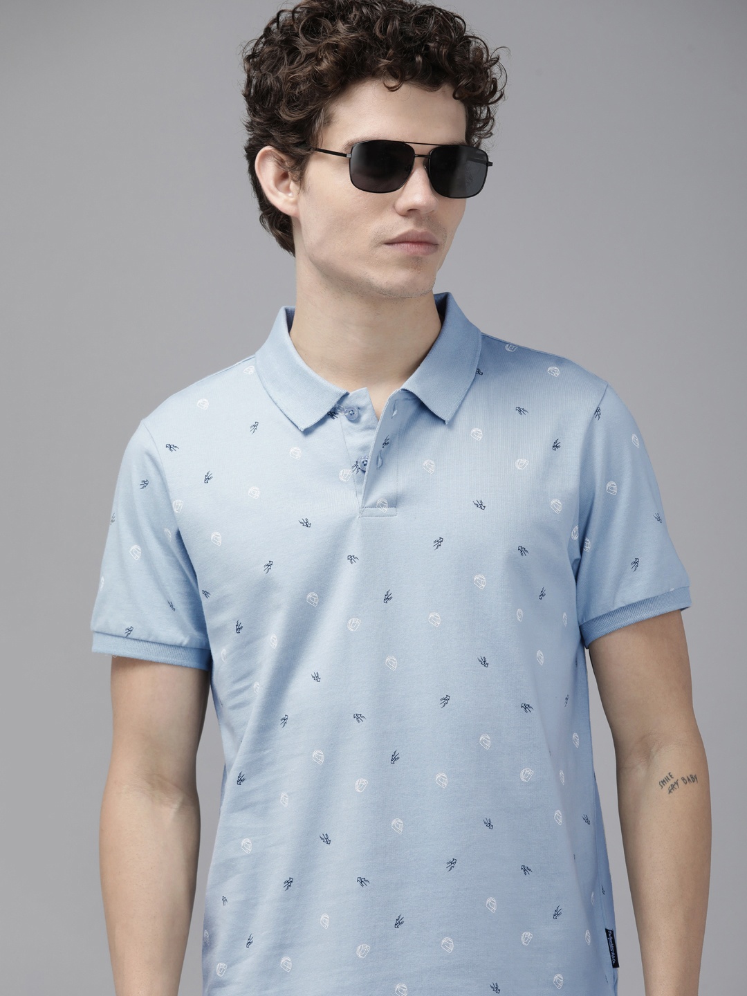 The Roadster Lifestyle Co Men Blue & White Biker Printed Polo Collar Pure Cotton T-shirt
The Roadster Lifestyle Co Men Blue & White Biker Printed Polo Collar Pure Cotton T-shirt