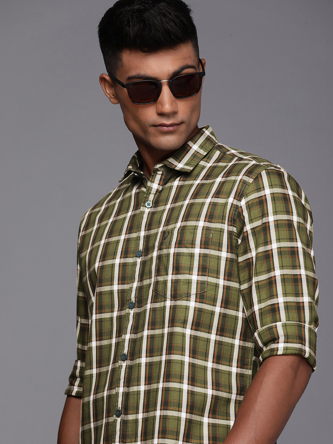 Allen Solly Sport Men Olive Green & White Custom Slim Fit Checked Pure Cotton Casual Shirt
Allen Solly Sport Men Olive Green & White Custom Slim Fit Checked Pure Cotton Casual Shirt