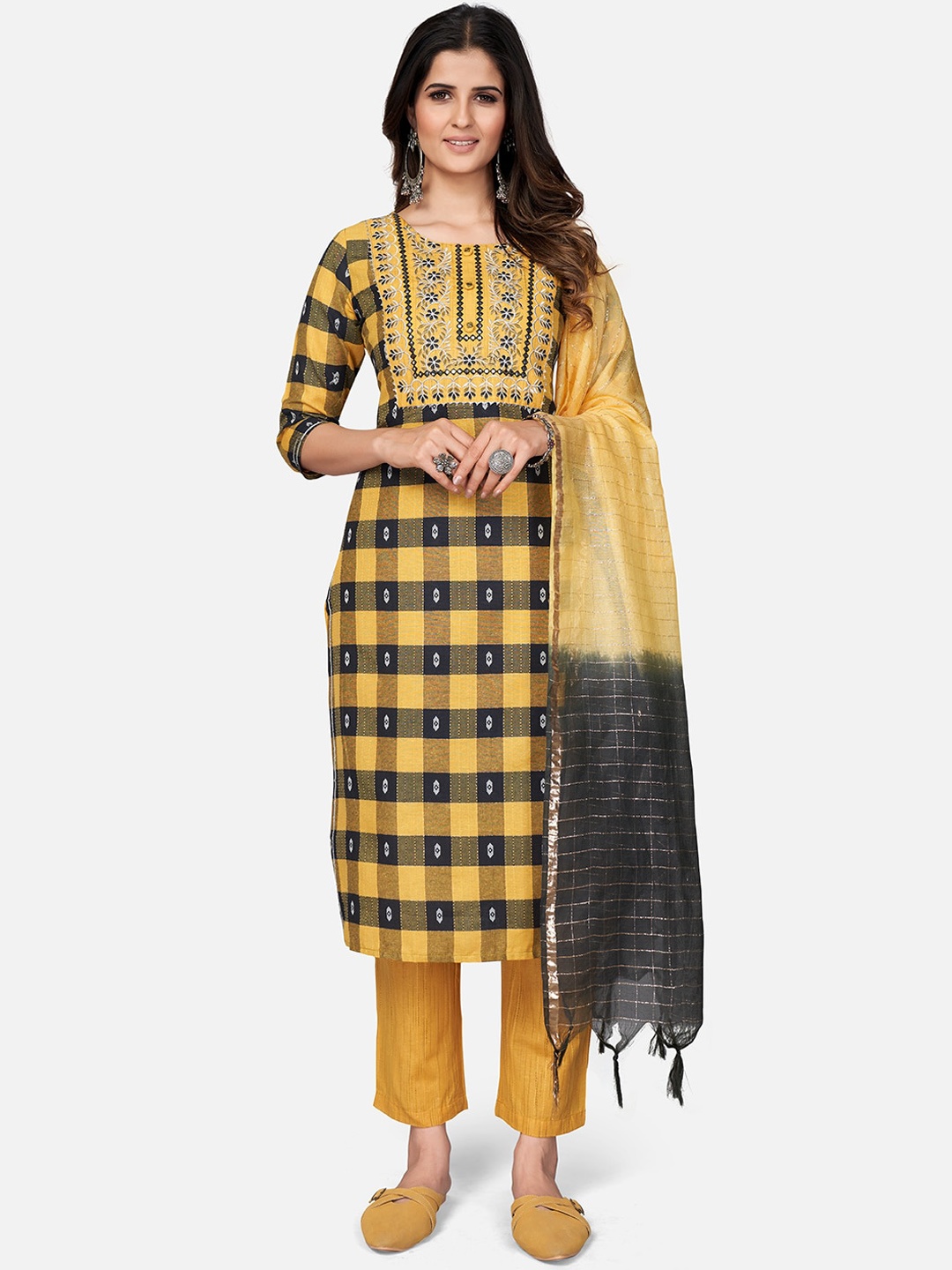 Vbuyz Women Yellow & Black Embroidered Cotton Blend Kurti with Trousers & With Dupatta
Vbuyz Women Yellow & Black Embroidered Cotton Blend Kurti with Trousers & With Dupatta