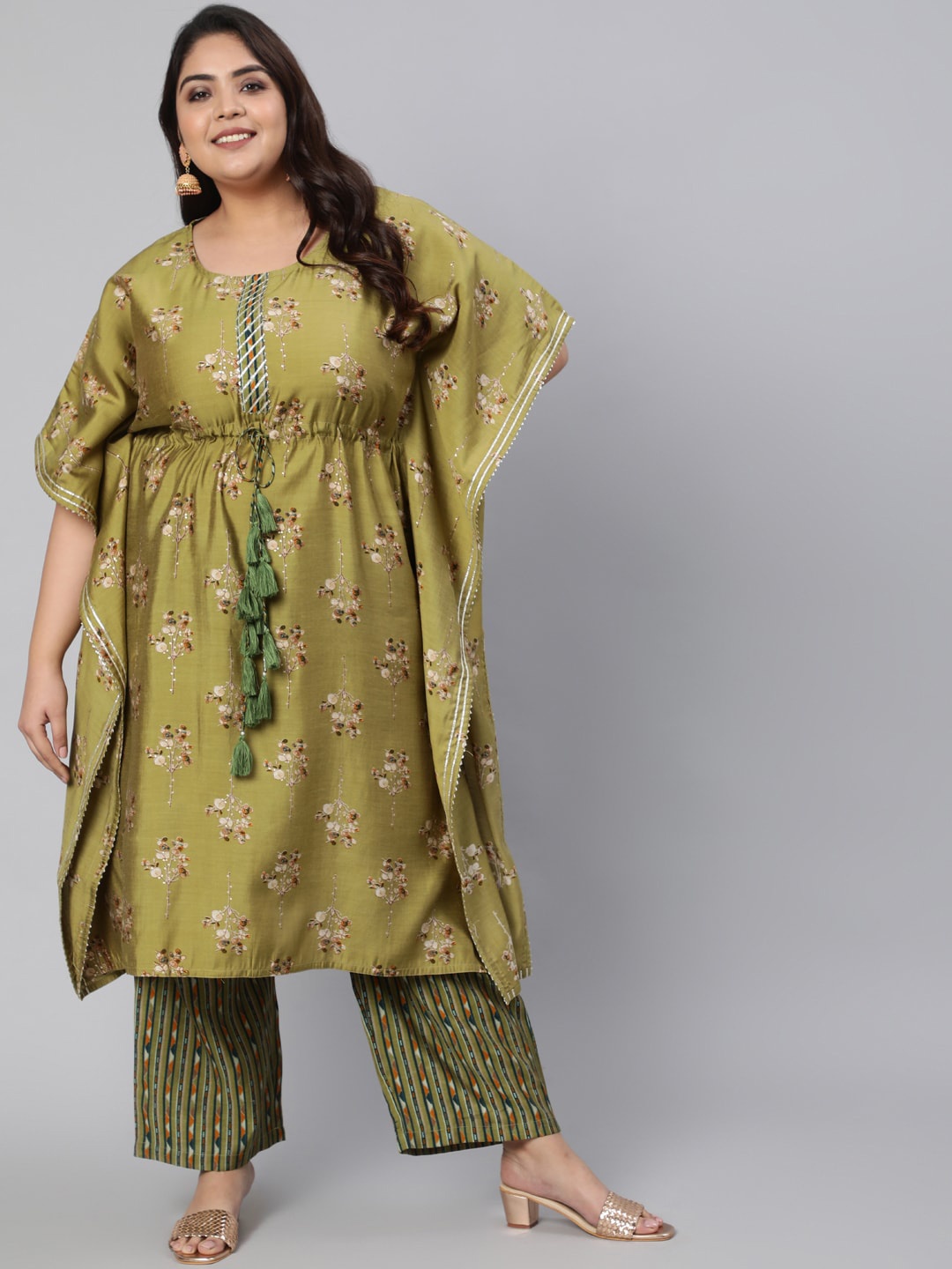 Jaipur Kurti Plus Size Women Green Floral Printed Chanderi Cotton Kurta with Trousers
Jaipur Kurti Plus Size Women Green Floral Printed Chanderi Cotton Kurta with Trousers
