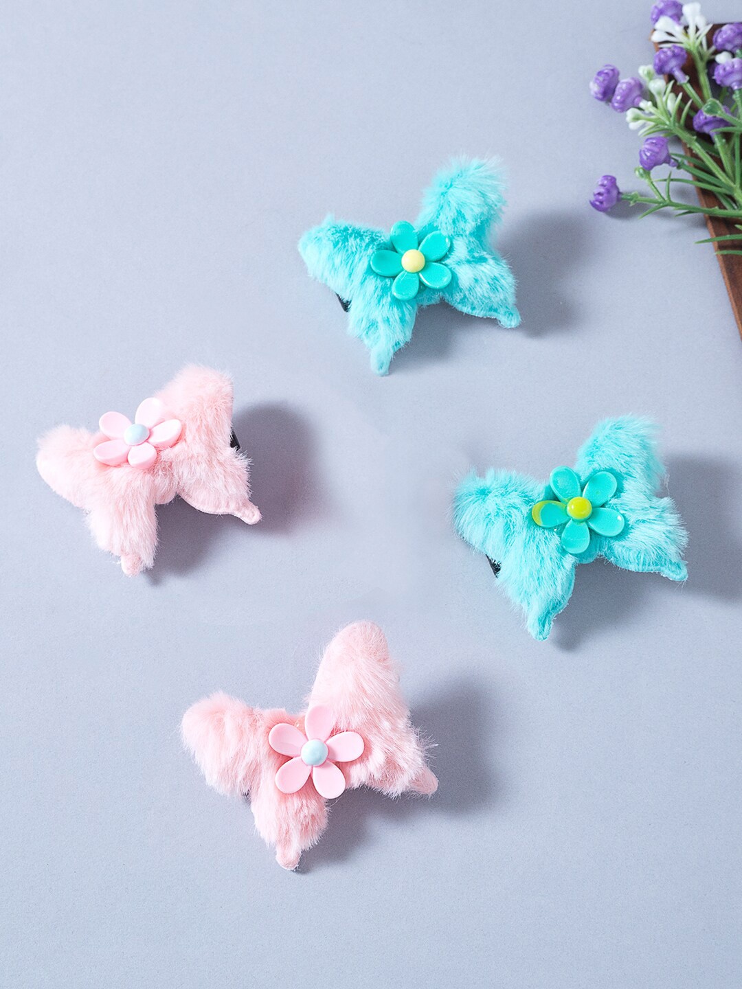 Golden Peacock Girls Sea Green & Peach-Coloured Set of 4 Butterfly Fur Alligator Hair Clip
Golden Peacock Girls Sea Green & Peach-Coloured Set of 4 Butterfly Fur Alligator Hair Clip
