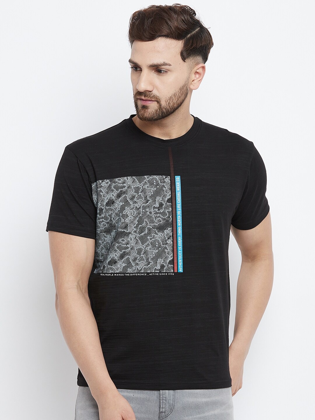 98 Degree North Men Black Typography Colourblocked T-shirt