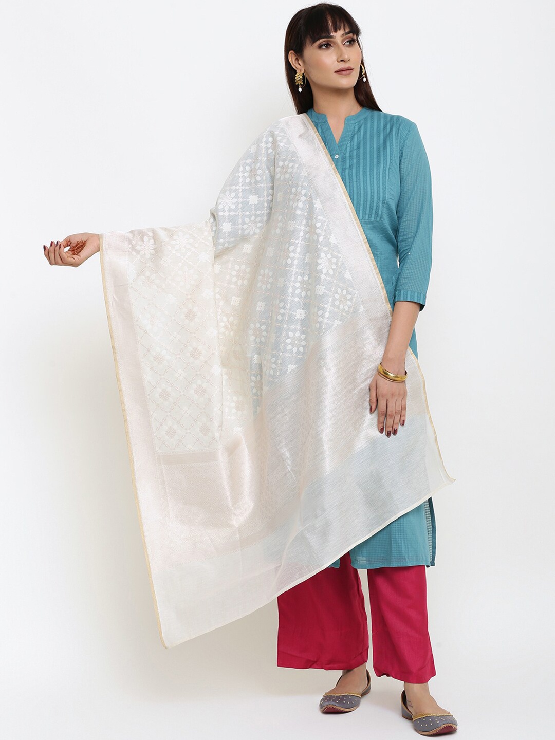 Fabindia Off White & Gold-Toned Ethnic Motifs Woven Design Cotton Silk Dupatta with Zari
Fabindia Off White & Gold-Toned Ethnic Motifs Woven Design Cotton Silk Dupatta with Zari