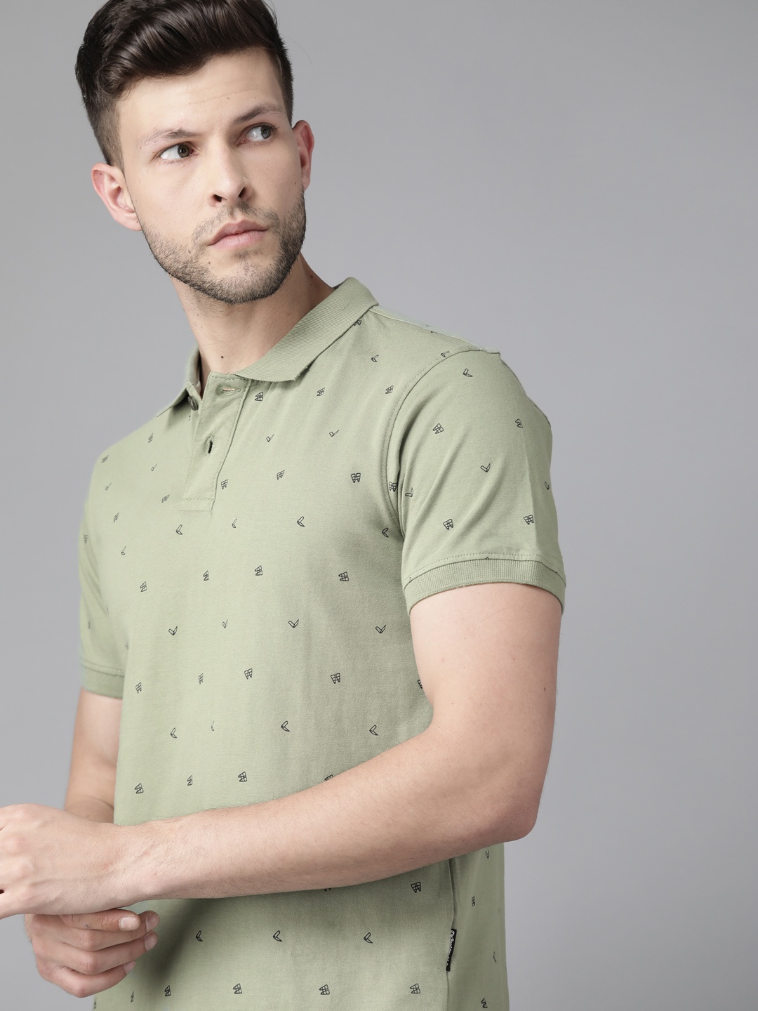 Roadster Men Sage Green & Black Conversational Printed Polo Collar Pure Cotton T-shirt
Roadster Men Sage Green & Black Conversational Printed Polo Collar Pure Cotton T-shirt