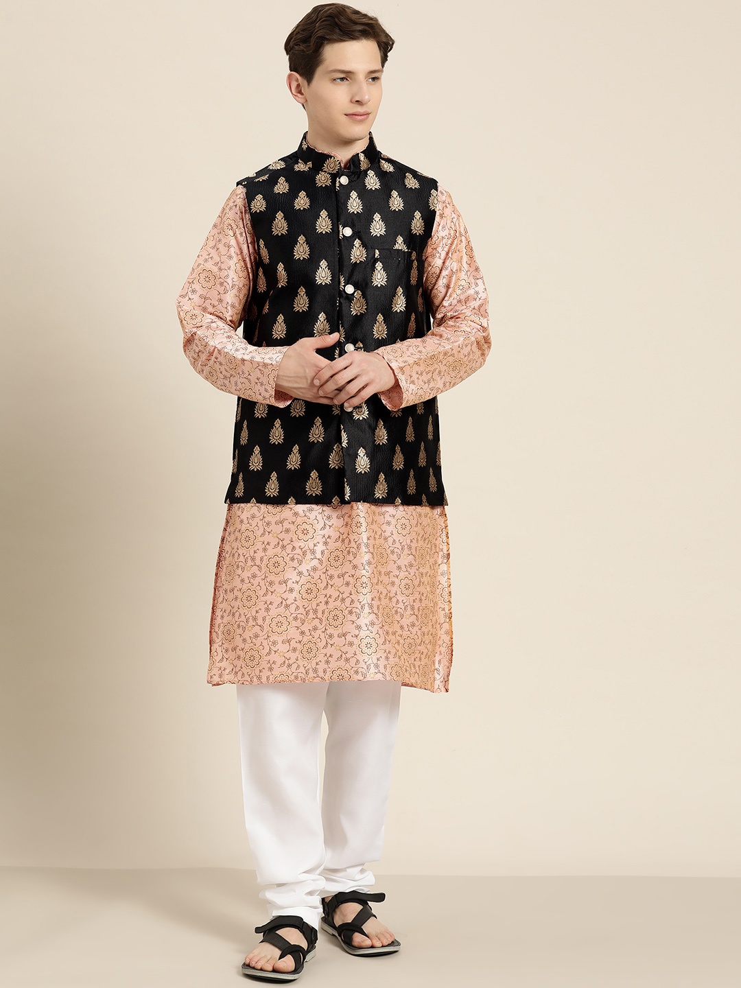 SOJANYA Men Pink & Gold Floral Printed Straight Kurta Churidar & Woven Design Nehru Jacket
SOJANYA Men Pink & Gold Floral Printed Straight Kurta Churidar & Woven Design Nehru Jacket
