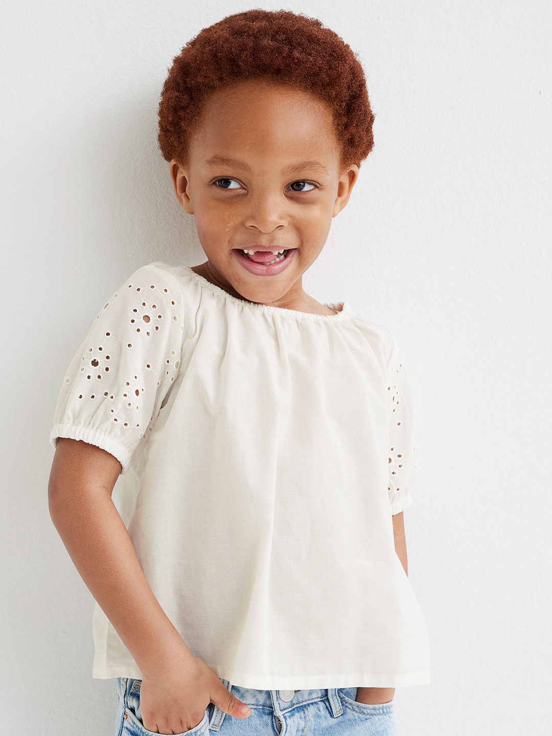 H&M Girls White Broderie anglaise-sleeved blouse