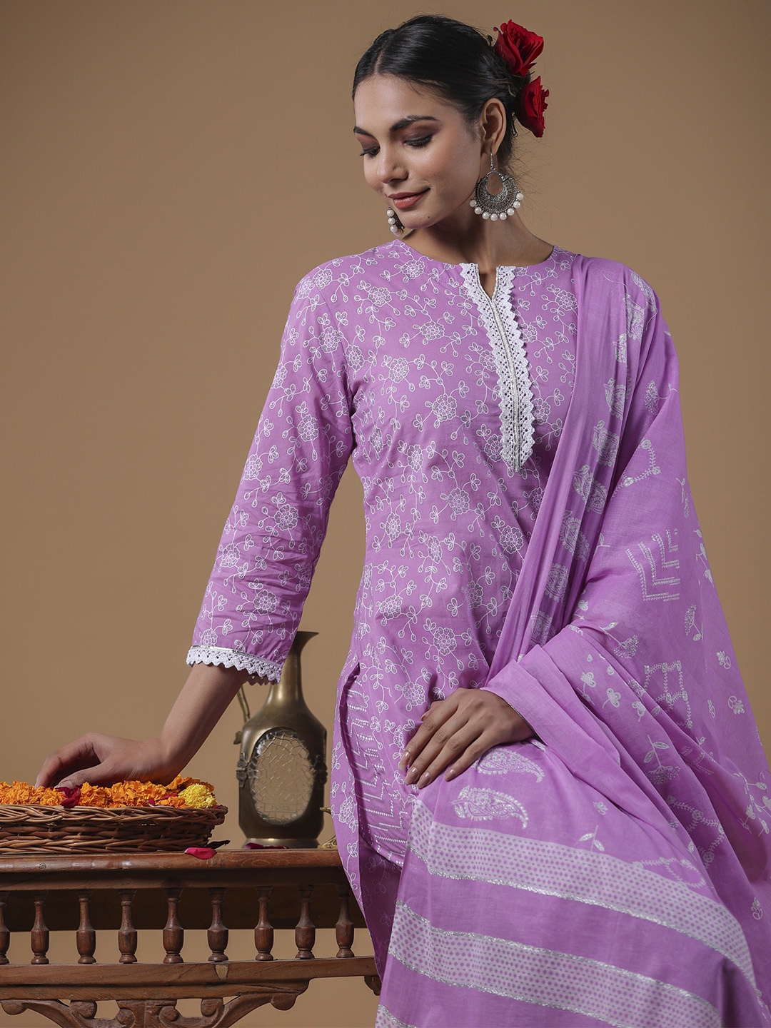 Indo Era Women Lavender & White Floral Printed Gotta Patti Kurta with Palazzos & Dupatta
Indo Era Women Lavender & White Floral Printed Gotta Patti Kurta with Palazzos & Dupatta