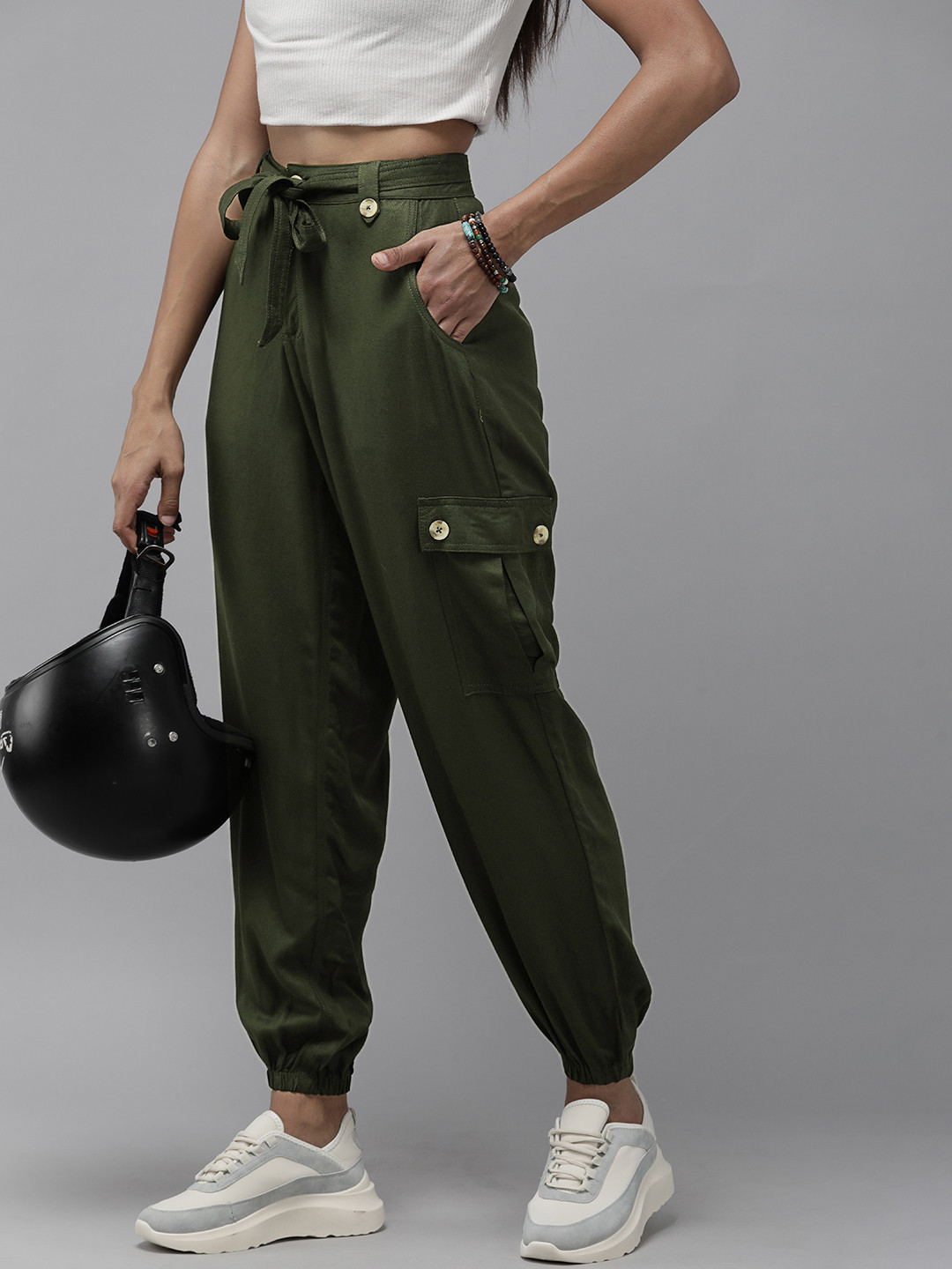 The Roadster Lifestyle Co. Women Olive Green Solid Joggers 
The Roadster Lifestyle Co. Women Olive Green Solid Joggers