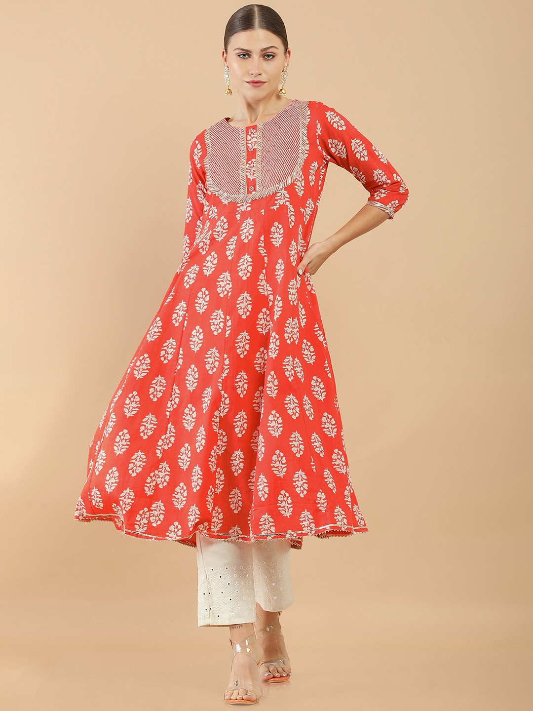 Soch Women Coral Floral Printed Gotta Patti Floral Cotton Anarkali Kurta