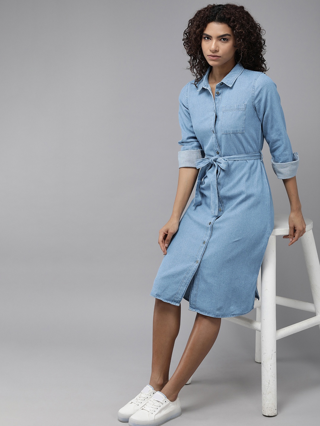 The Roadster Lifestyle Co. Pure Cotton Solid Denim A-Line Dress With Belt Detailing, Blue
The Roadster Lifestyle Co. Pure Cotton Solid Denim A-Line Dress With Belt Detailing, Blue