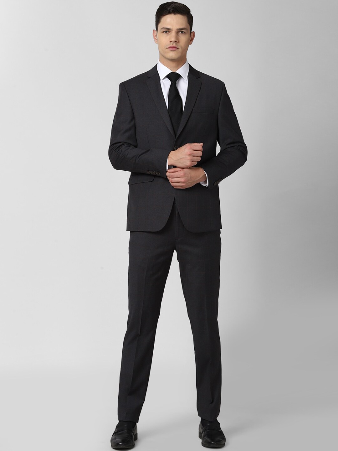Van Heusen Men Charcoal Grey Checked Slim-Fit Single-Breasted Two-Piece Formal Suit
Van Heusen Men Charcoal Grey Checked Slim-Fit Single-Breasted Two-Piece Formal Suit