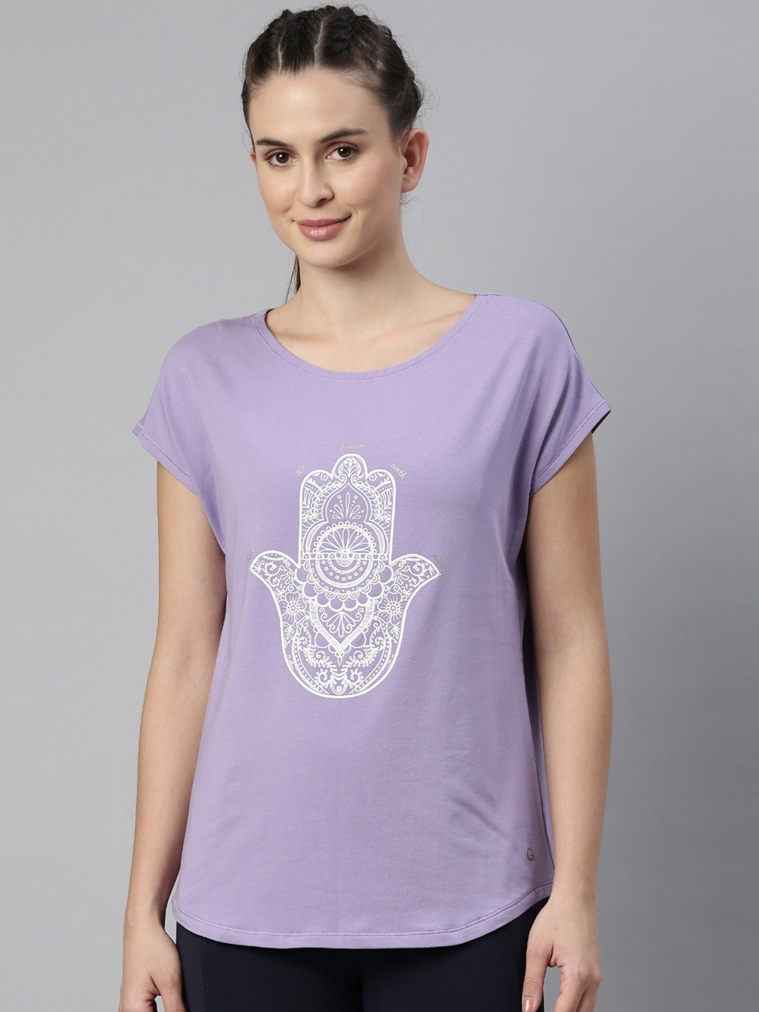 Enamor Women Lavender Graphic Printed Relaxed Fit Extended Sleeves Antimicrobial T-shirt
Enamor Women Lavender Graphic Printed Relaxed Fit Extended Sleeves Antimicrobial T-shirt