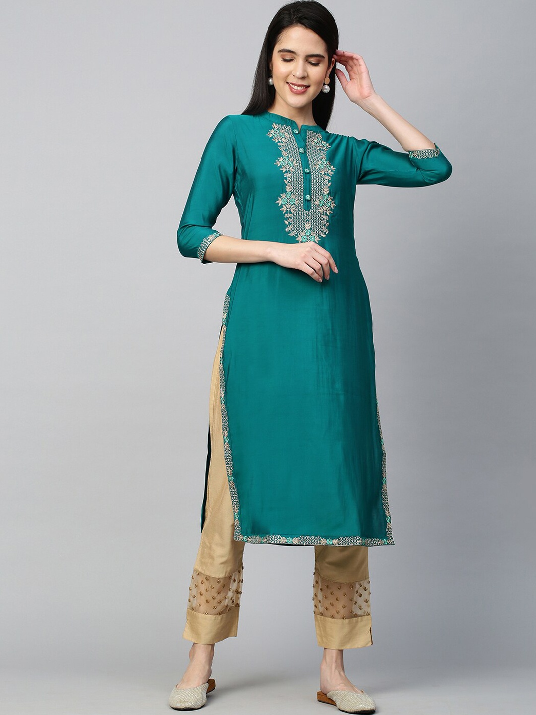 FASHOR Women Green Yoke Design Yoke Design Keyhole Neck Flared Sleeves Thread Work Kurta
FASHOR Women Green Yoke Design Yoke Design Keyhole Neck Flared Sleeves Thread Work Kurta