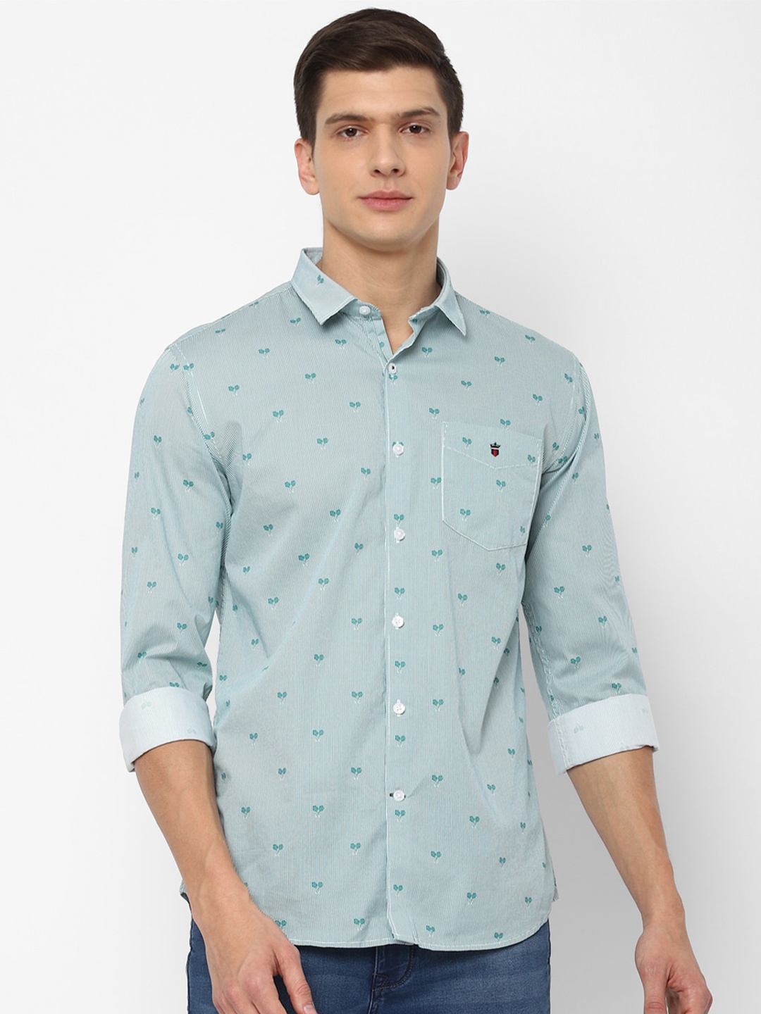 Louis Philippe Sport Men Green & White Slim Fit Striped Pure Cotton Casual Shirt
Louis Philippe Sport Men Green & White Slim Fit Striped Pure Cotton Casual Shirt