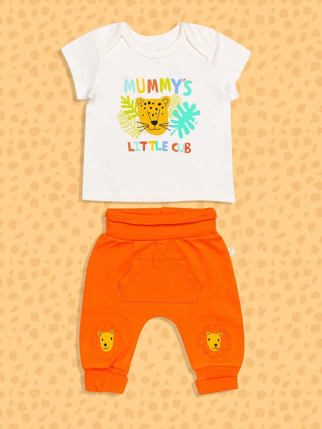 H By Hamleys Infant Boys White & Orange Graphic Printed Pure Cotton T-shirt with Trousers
H By Hamleys Infant Boys White & Orange Graphic Printed Pure Cotton T-shirt with Trousers