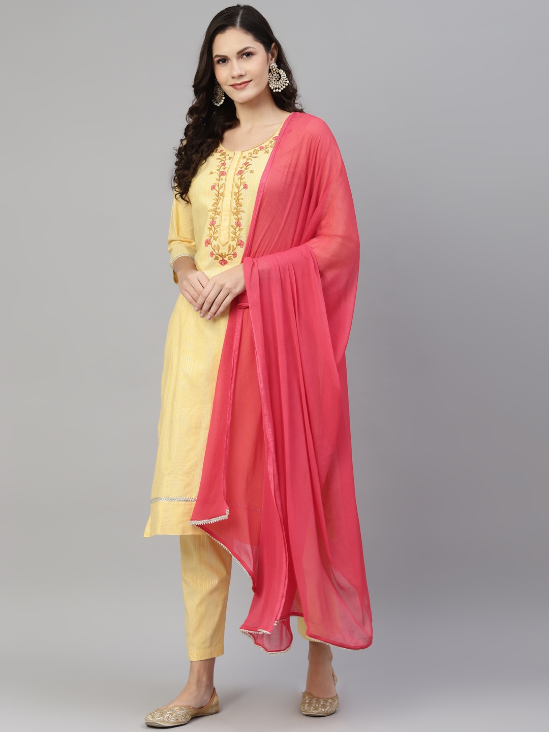Laado - Pamper Yourself Women Yellow Floral Yoke Design Pure Cotton Kurta with Trousers & With Dupatta
Laado - Pamper Yourself Women Yellow Floral Yoke Design Pure Cotton Kurta with Trousers & With Dupatta
