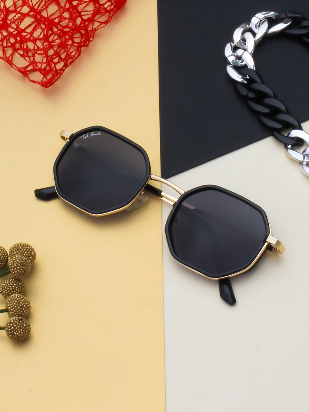 Ted Smith Unisex Grey Lens & Gold-Toned Other Sunglasses with UV Protected Lens EDGY_C6
Ted Smith Unisex Grey Lens & Gold-Toned Other Sunglasses with UV Protected Lens EDGY_C6