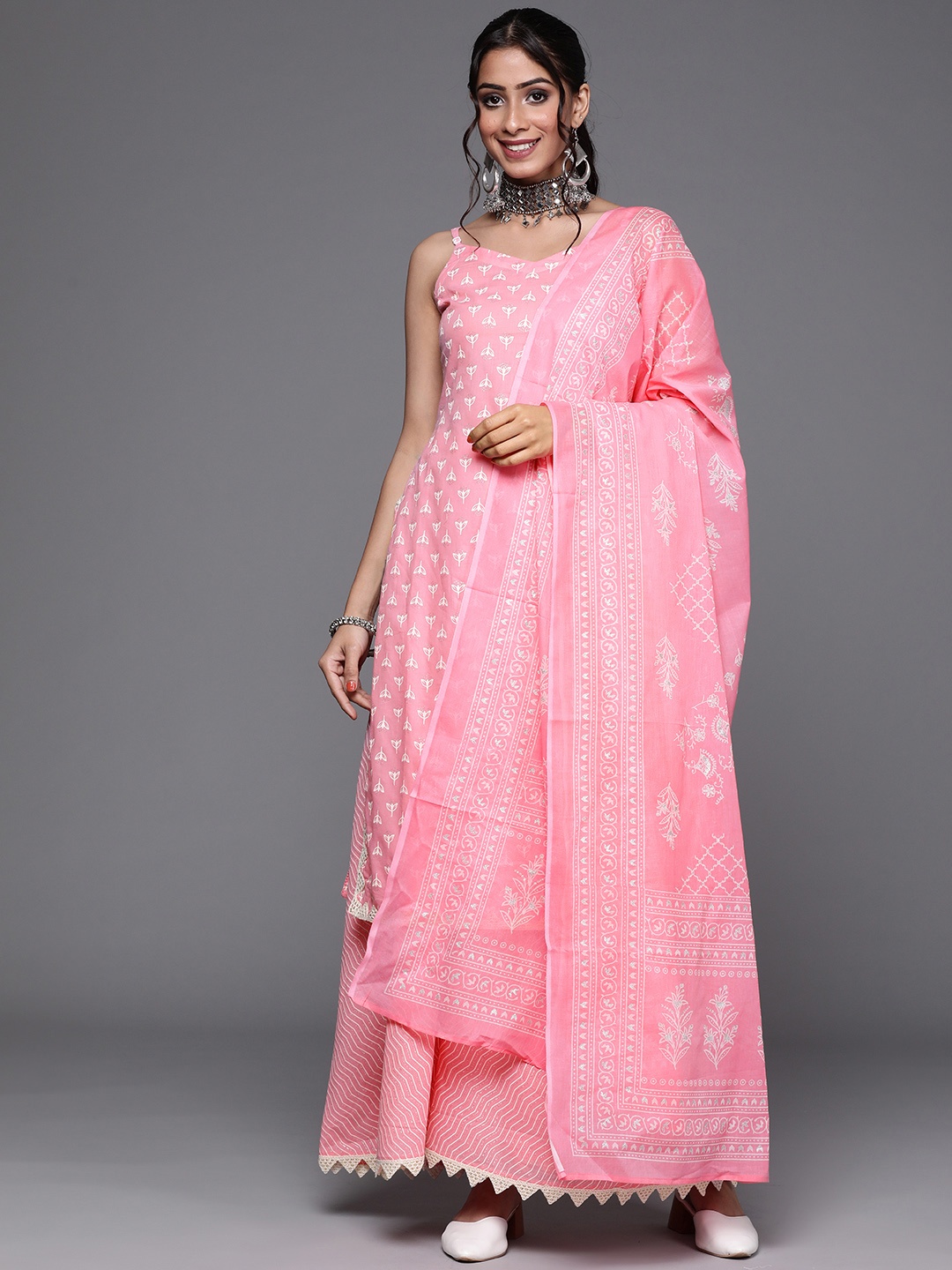 Libas Women Pink & White Floral Printed Cotton Straight Kurta with Palazzos & With Dupatta
Libas Women Pink & White Floral Printed Cotton Straight Kurta with Palazzos & With Dupatta