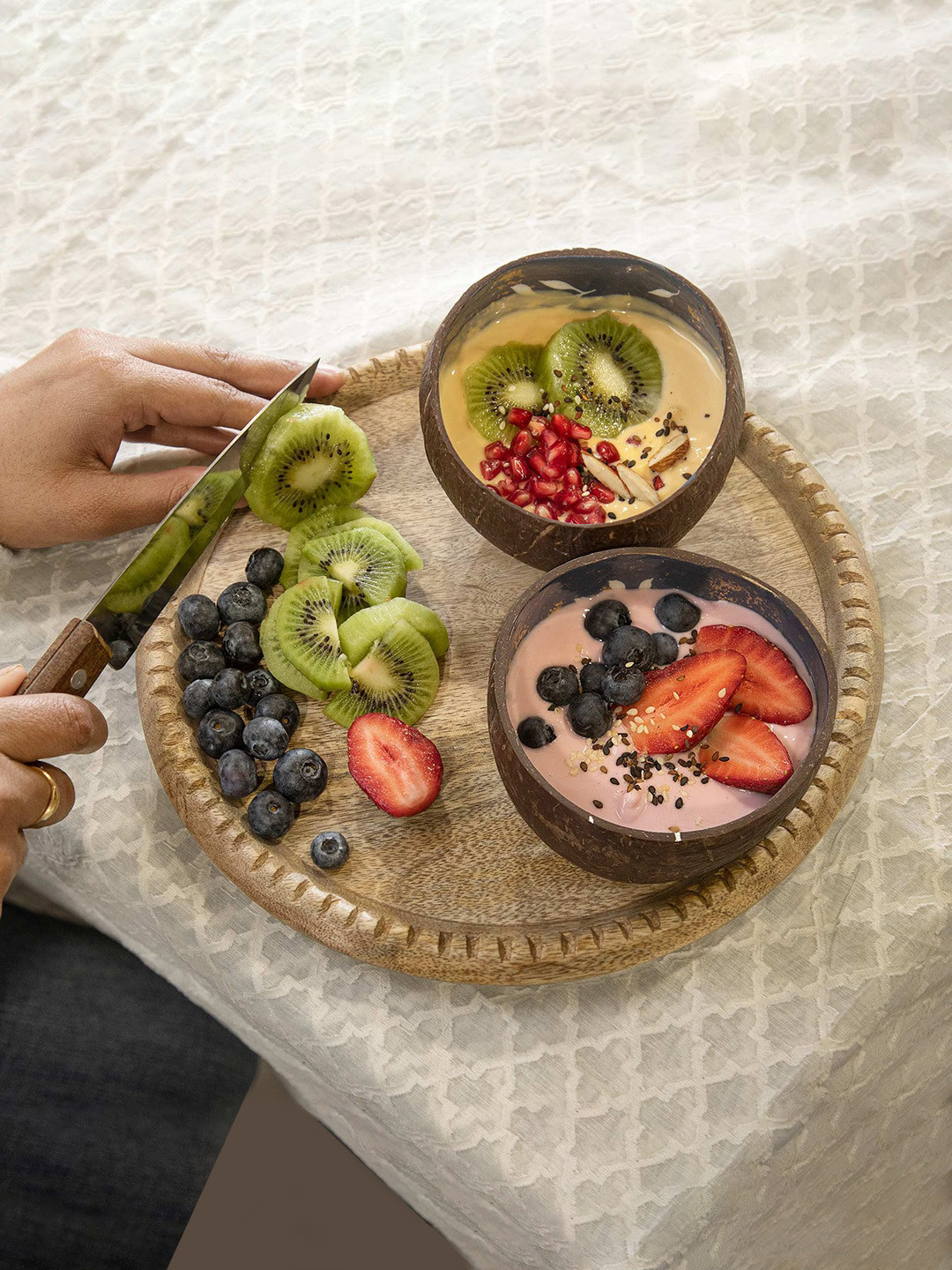 ellementry Set of 2 Blue & Brown Coconut Bowl Serveware
ellementry Set of 2 Blue & Brown Coconut Bowl Serveware