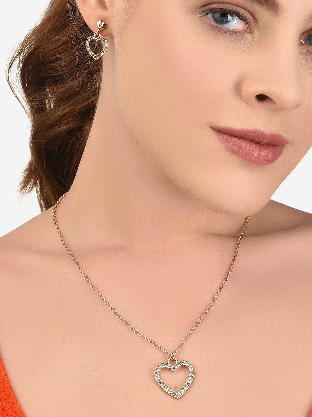 Lilly & sparkle Gold-Toned & Gold-Plated Chain With Crystal Heart Charm & Dangler Earring
Lilly & sparkle Gold-Toned & Gold-Plated Chain With Crystal Heart Charm & Dangler Earring