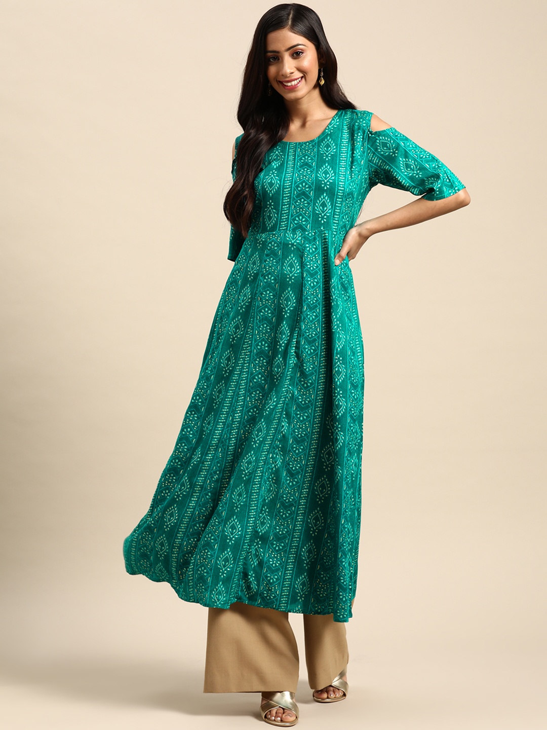 Prakhya Women Green & White Ethnic Motifs Printed Cold-Shoulder Sleeves A-Line Kurta
Prakhya Women Green & White Ethnic Motifs Printed Cold-Shoulder Sleeves A-Line Kurta