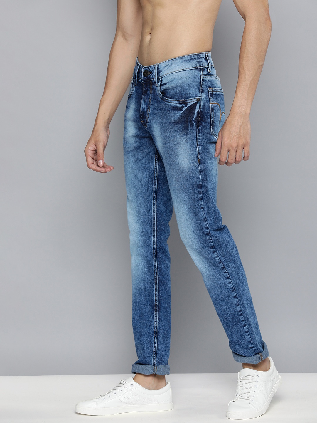 Flying Machine Men Blue Jackson Skinny Fit Low-Rise Heavy Fade Acid Wash Stretchable Jeans
Flying Machine Men Blue Jackson Skinny Fit Low-Rise Heavy Fade Acid Wash Stretchable Jeans