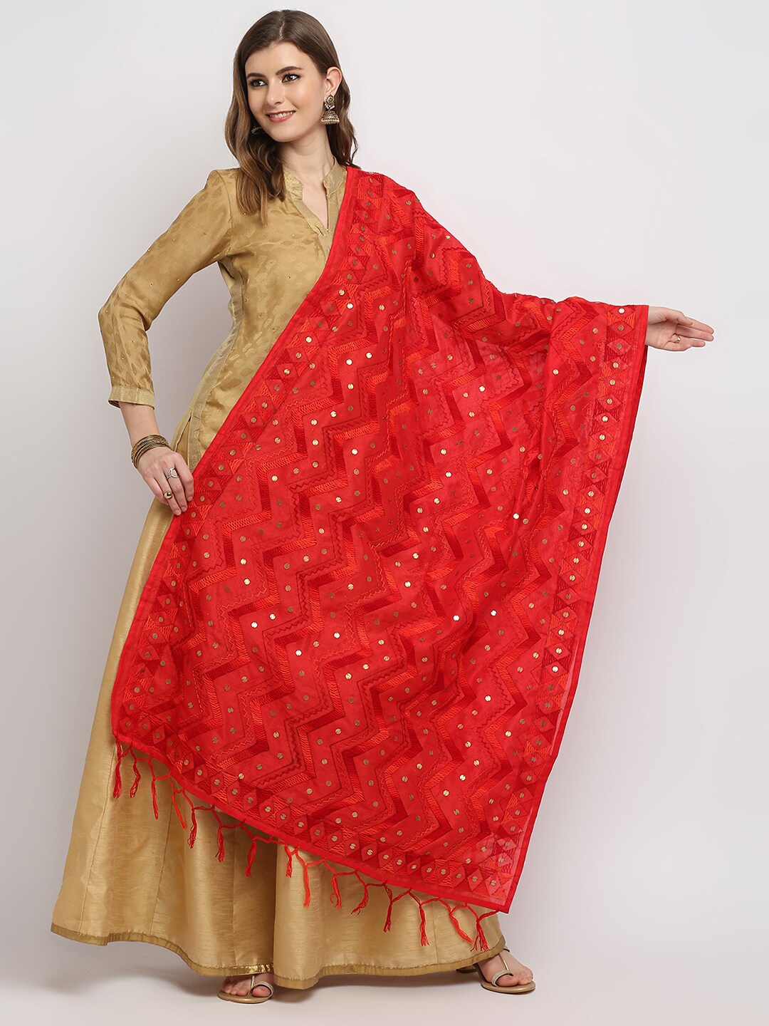Dupatta Bazaar Red & Gold-Toned Ethnic Motifs Embroidered Dupatta with Beads and Stones
Dupatta Bazaar Red & Gold-Toned Ethnic Motifs Embroidered Dupatta with Beads and Stones