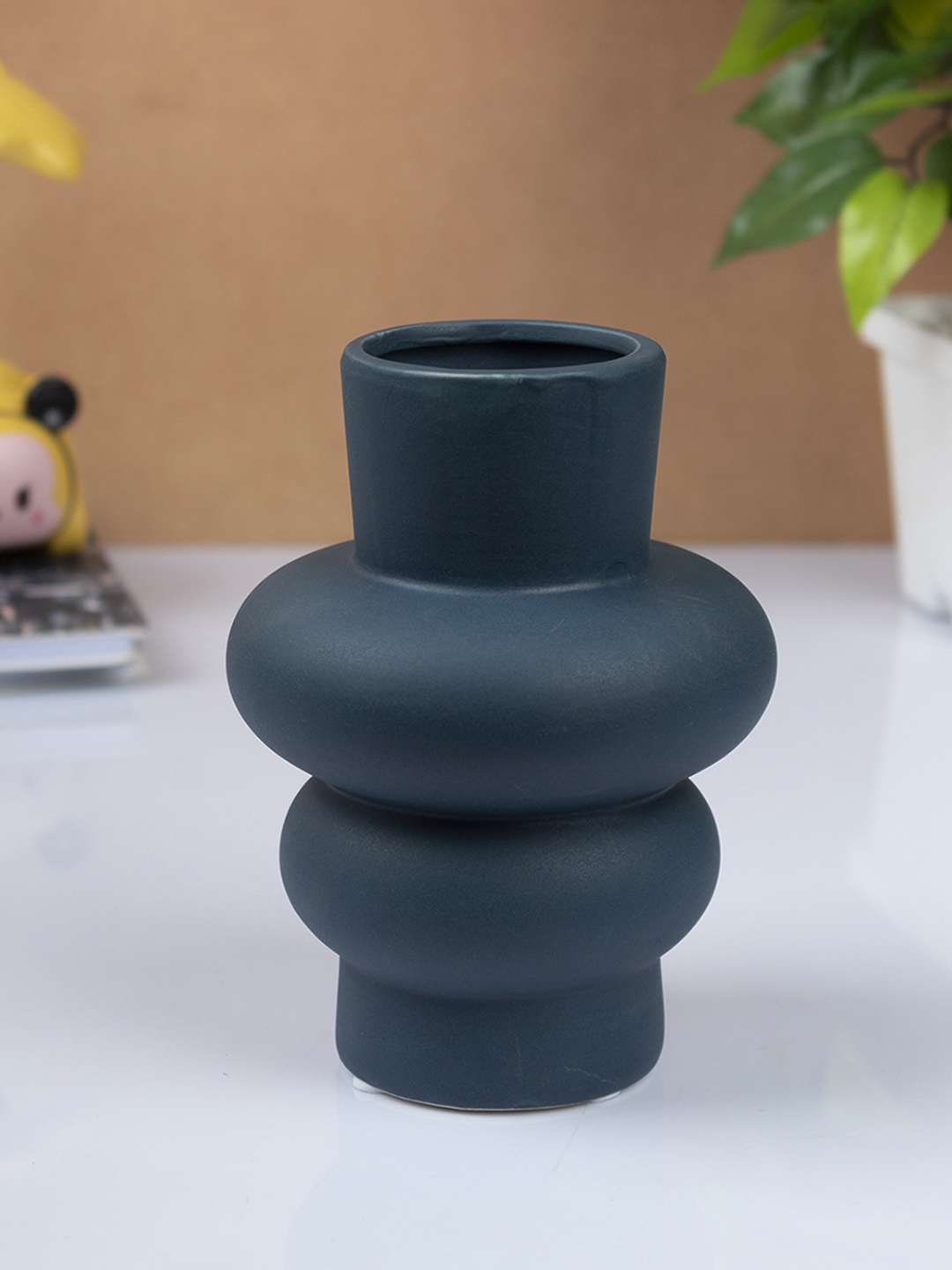 MARKET99 Sea Green Textured Vase