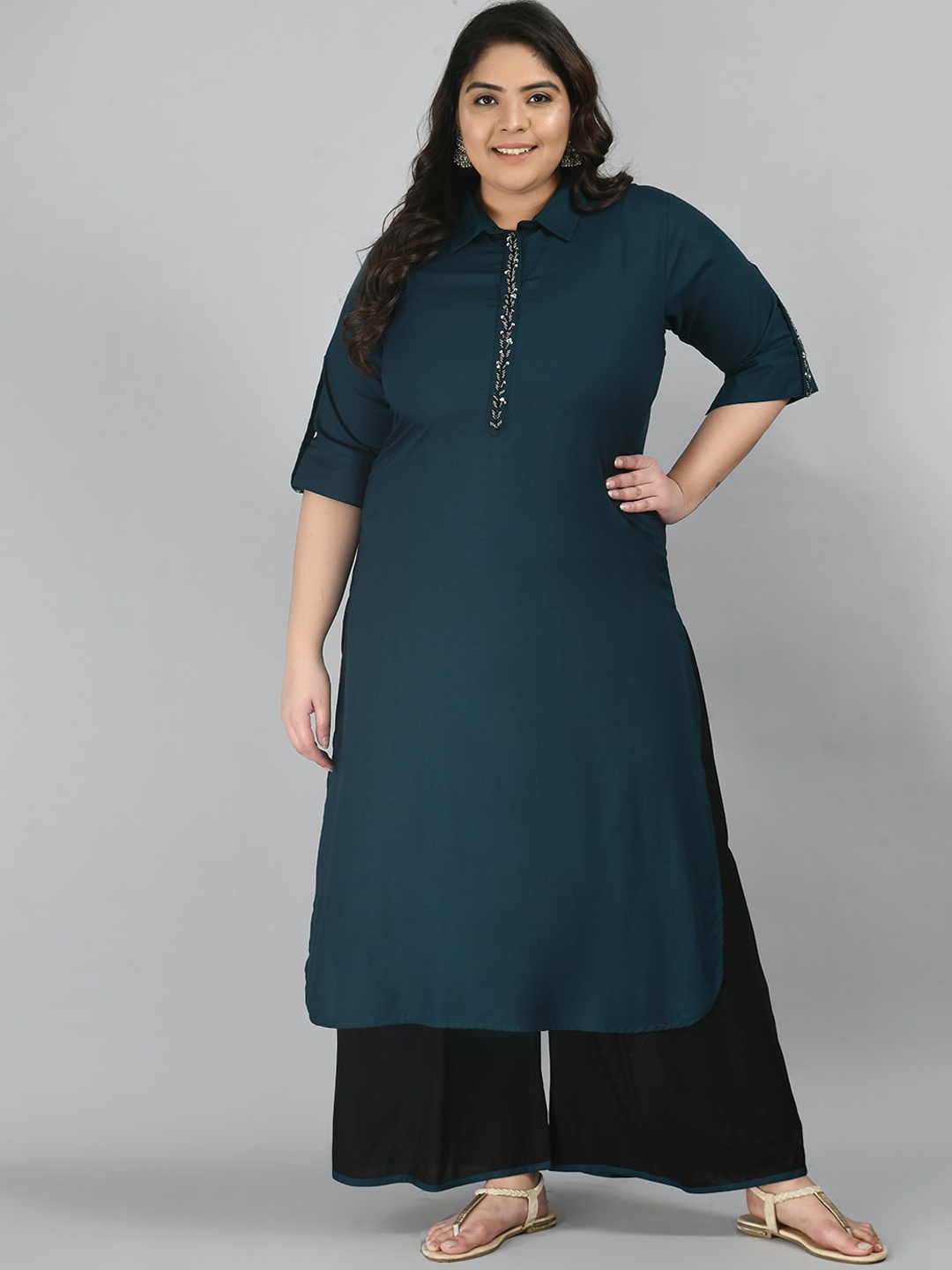 PrettyPlus by Desinoor.com Women Teal High Slit Beads and Stones Kurta with Palazzos
PrettyPlus by Desinoor.com Women Teal High Slit Beads and Stones Kurta with Palazzos