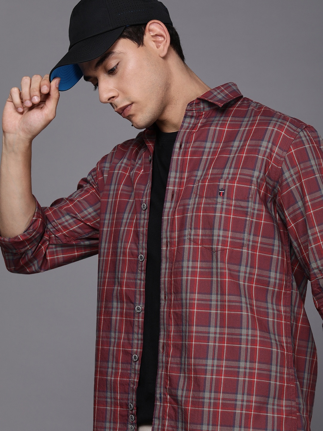 Louis Philippe Sport Men Maroon Slim Fit Checked Pure Cotton Casual Shirt