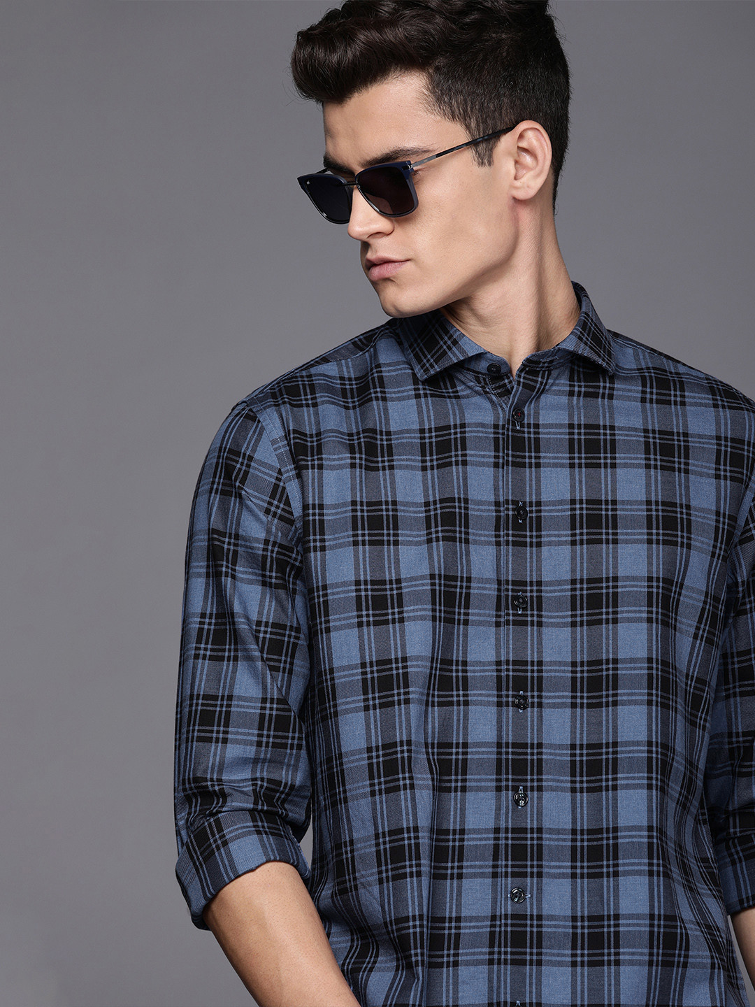 Louis Philippe Sport Men Navy Blue & Black Slim Fit Checked Pure Cotton Casual Shirt
Louis Philippe Sport Men Navy Blue & Black Slim Fit Checked Pure Cotton Casual Shirt