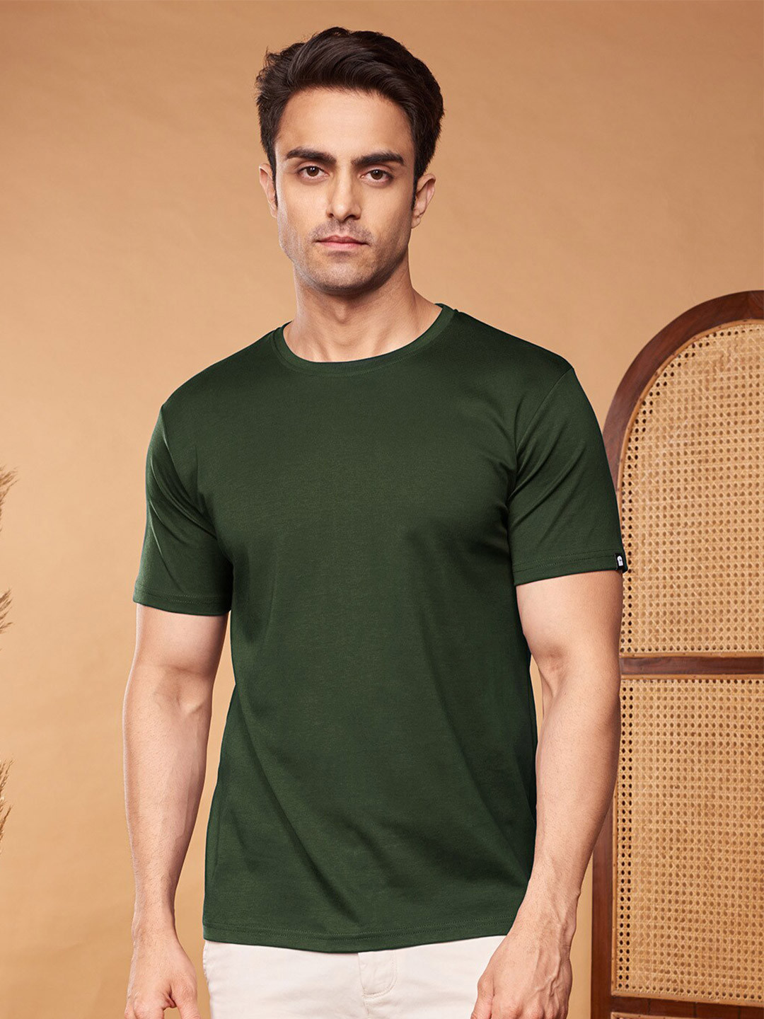 The Souled Store Men Olive Green Pure Cotton T-shirt 
The Souled Store Men Olive Green Pure Cotton T-shirt