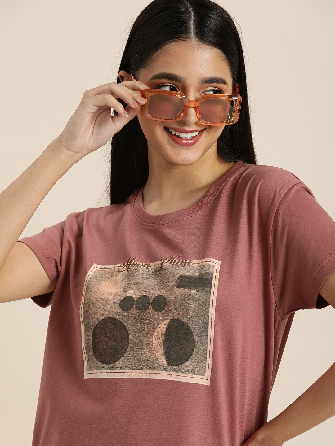Difference of Opinion Women Dusty Rose Pink & Beige Print Boxy Cotton Longline T-shirt
Difference of Opinion Women Dusty Rose Pink & Beige Print Boxy Cotton Longline T-shirt