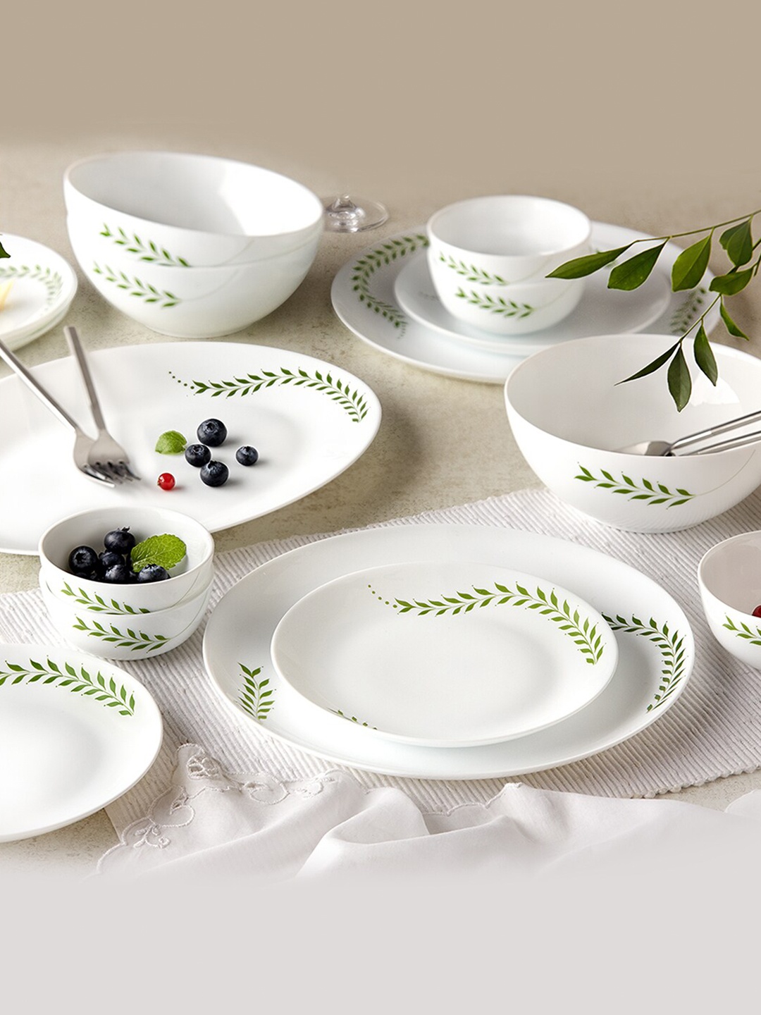 Larah by BOROSIL Moon Botanica 33 Pieces Floral Printed Opalware Glossy Dinner Set, White
Larah by BOROSIL Moon Botanica 33 Pieces Floral Printed Opalware Glossy Dinner Set, White