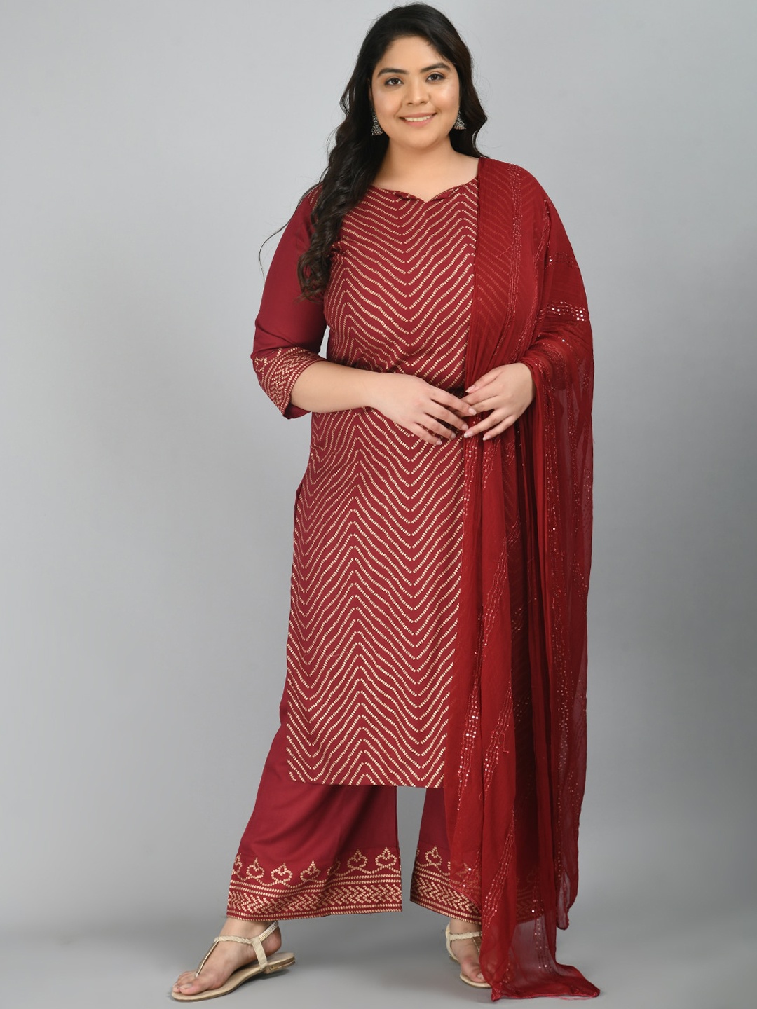 PrettyPlus by Desinoor.com Women Plus Size Maroon Printed Kurta With Palazzo & Dupatta
PrettyPlus by Desinoor.com Women Plus Size Maroon Printed Kurta With Palazzo & Dupatta