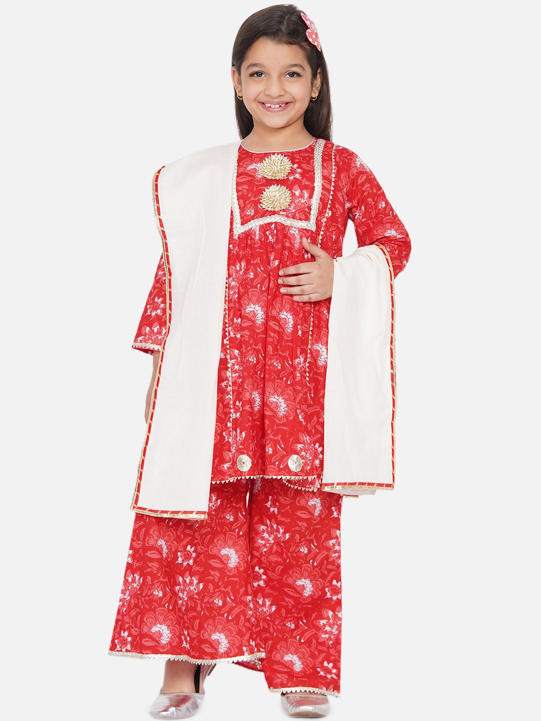 Little Bansi Girls Red Ethnic Motifs Printed Gotta Patti Kurta with Palazzos & With Dupatta
Little Bansi Girls Red Ethnic Motifs Printed Gotta Patti Kurta with Palazzos & With Dupatta