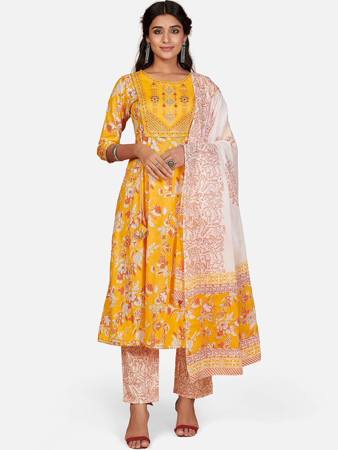 Vbuyz Women Yellow Floral Printed Pleated Thread Work Pure Cotton Kurta with Trousers & With Dupatta
Vbuyz Women Yellow Floral Printed Pleated Thread Work Pure Cotton Kurta with Trousers & With Dupatta