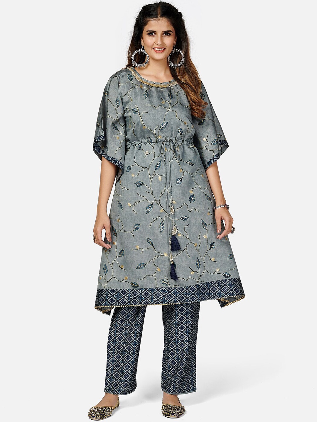 KALINI Women Grey Ethnic Motifs Embroidered Layered Gotta Patti Kurti with Palazzos & With Dupatta
KALINI Women Grey Ethnic Motifs Embroidered Layered Gotta Patti Kurti with Palazzos & With Dupatta