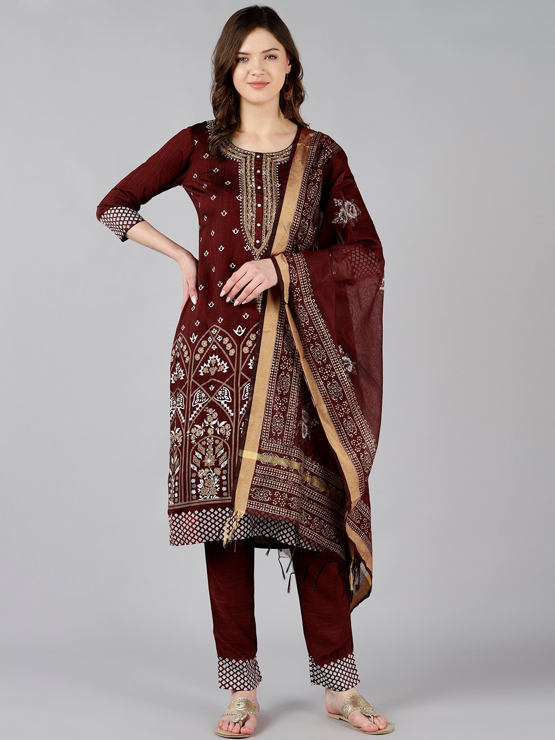 Bani Women Red Ethnic Motifs Embroidered Chanderi Cotton Kurti with Trousers & With Dupatta
Bani Women Red Ethnic Motifs Embroidered Chanderi Cotton Kurti with Trousers & With Dupatta