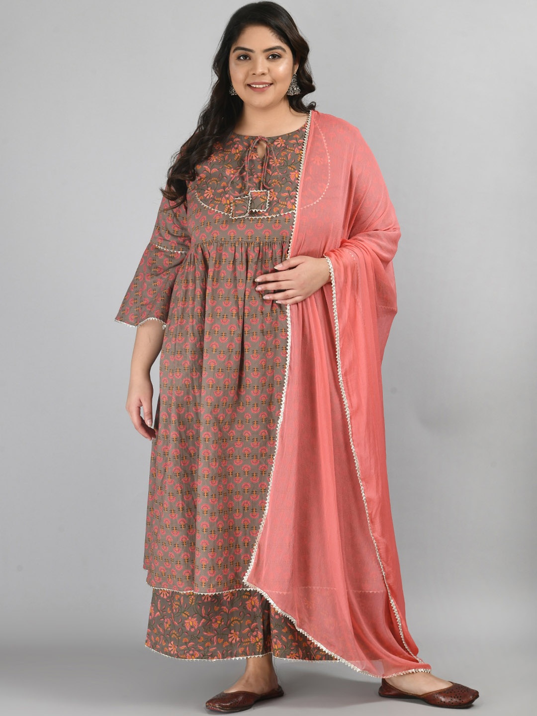 PrettyPlus by Desinoor com Women Camel Brown Yoke Design Empire Pure Cotton Kurti with Sharara & With
PrettyPlus by Desinoor com Women Camel Brown Yoke Design Empire Pure Cotton Kurti with Sharara & With